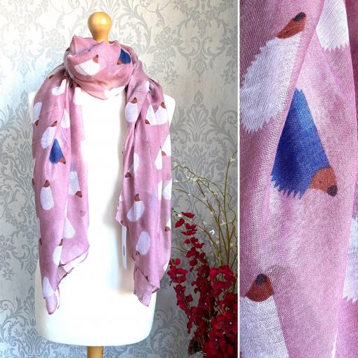 Dusty pink, hedgehog, scarf