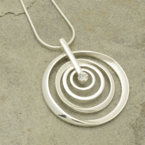silver, swirl, short necklace, necklace, miss milly, fn132